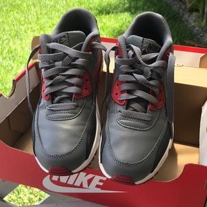 Nike Air Max 90 Size 5Y